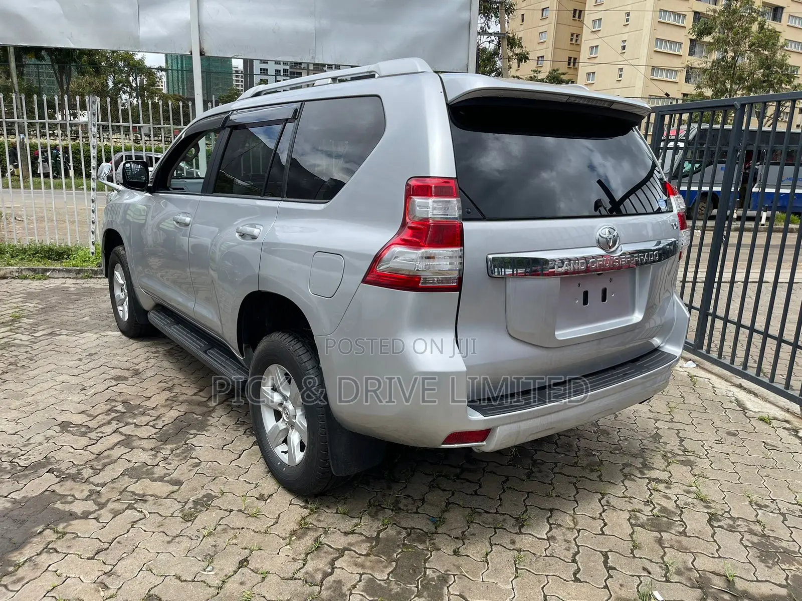 Toyota Land Cruiser Prado 2.7 VVT-i 2016 Silver