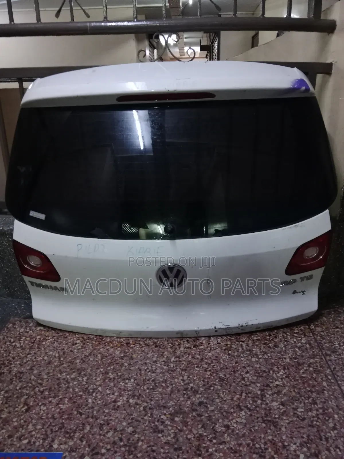 Volkswagen Tiguan Boot/Tailgate