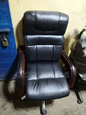 Executive Office Chair