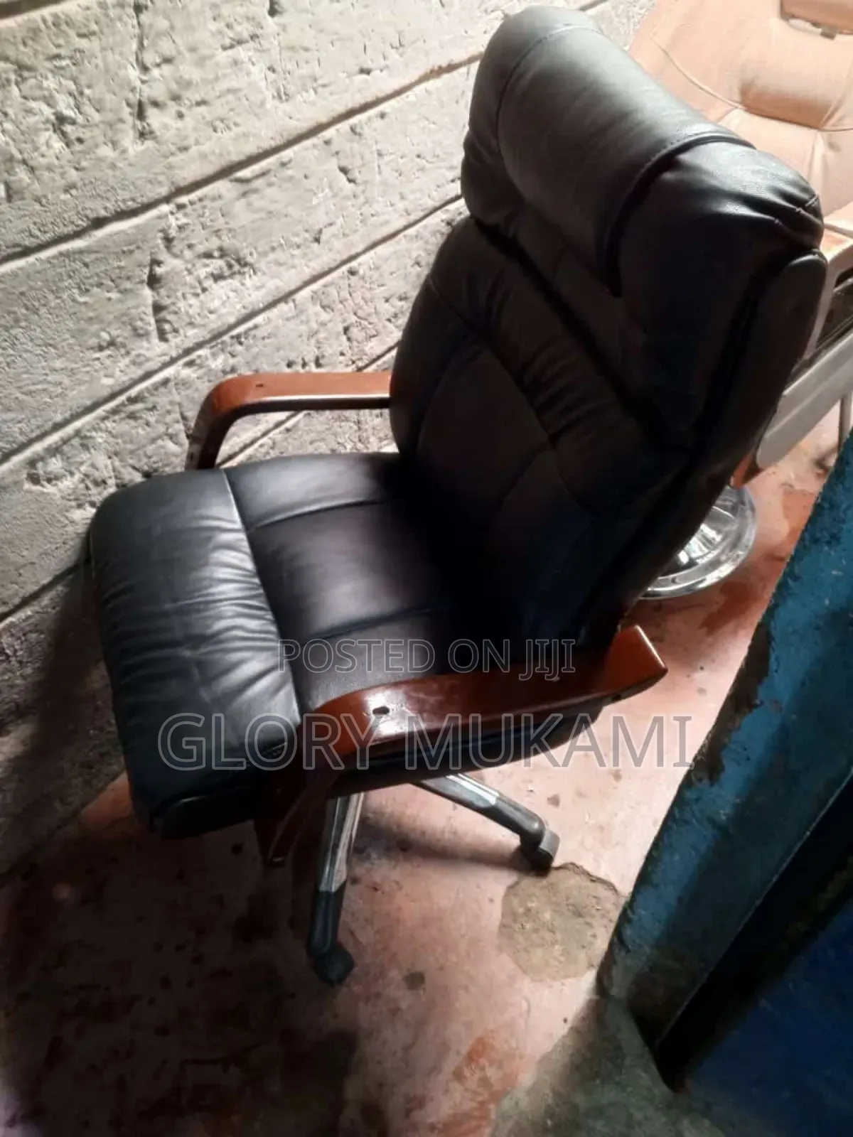 Executive Office Chair