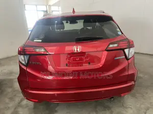Honda Vezel 2019 Red