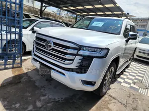 New Toyota Land Cruiser 2023 White