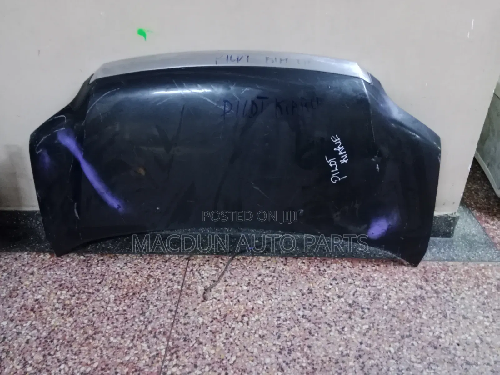 Toyota Noah 2005/6 Bonnet
