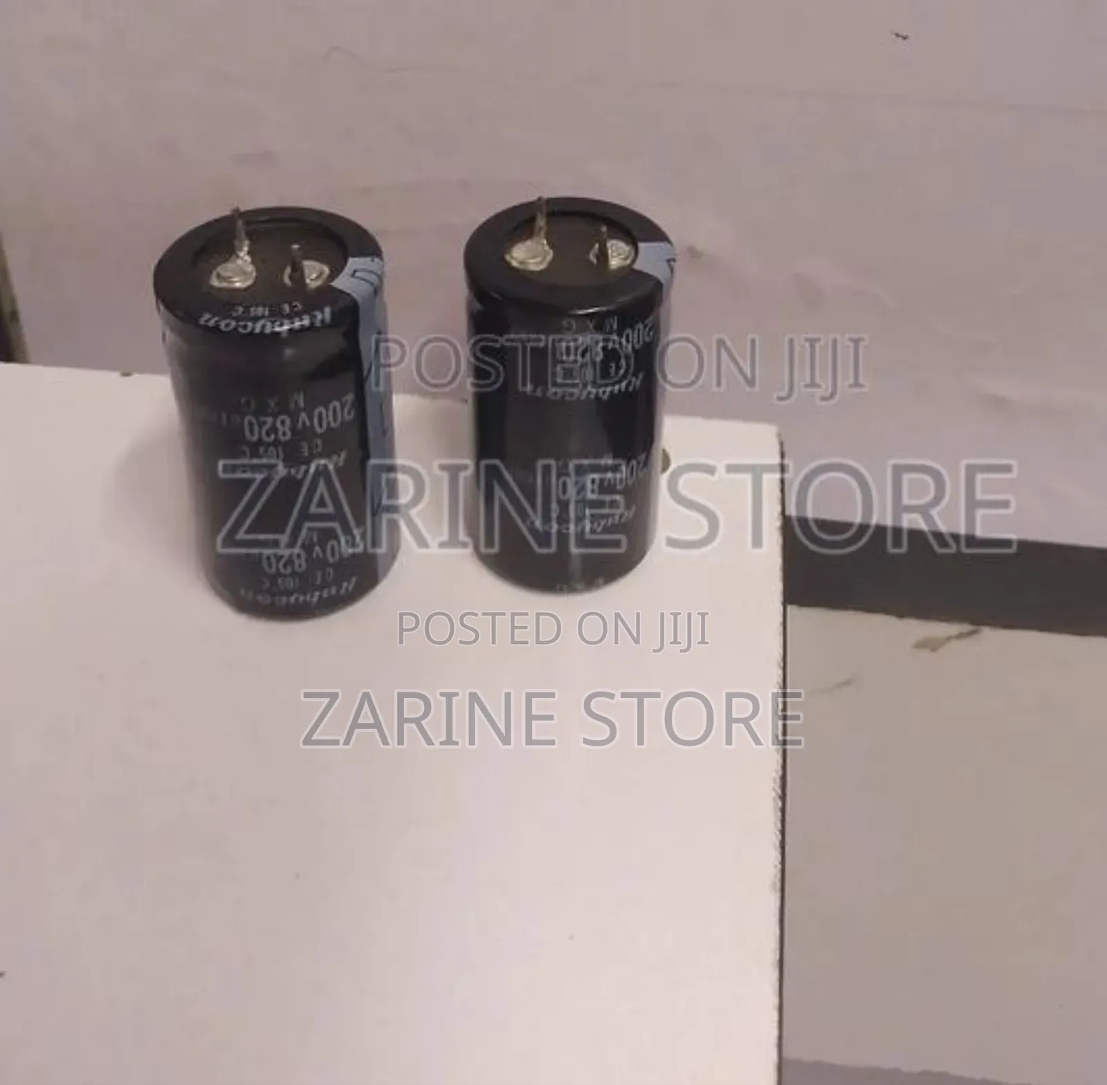 200v 820uf Capacitor