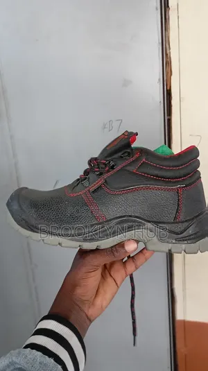 Kniker Safety Boots