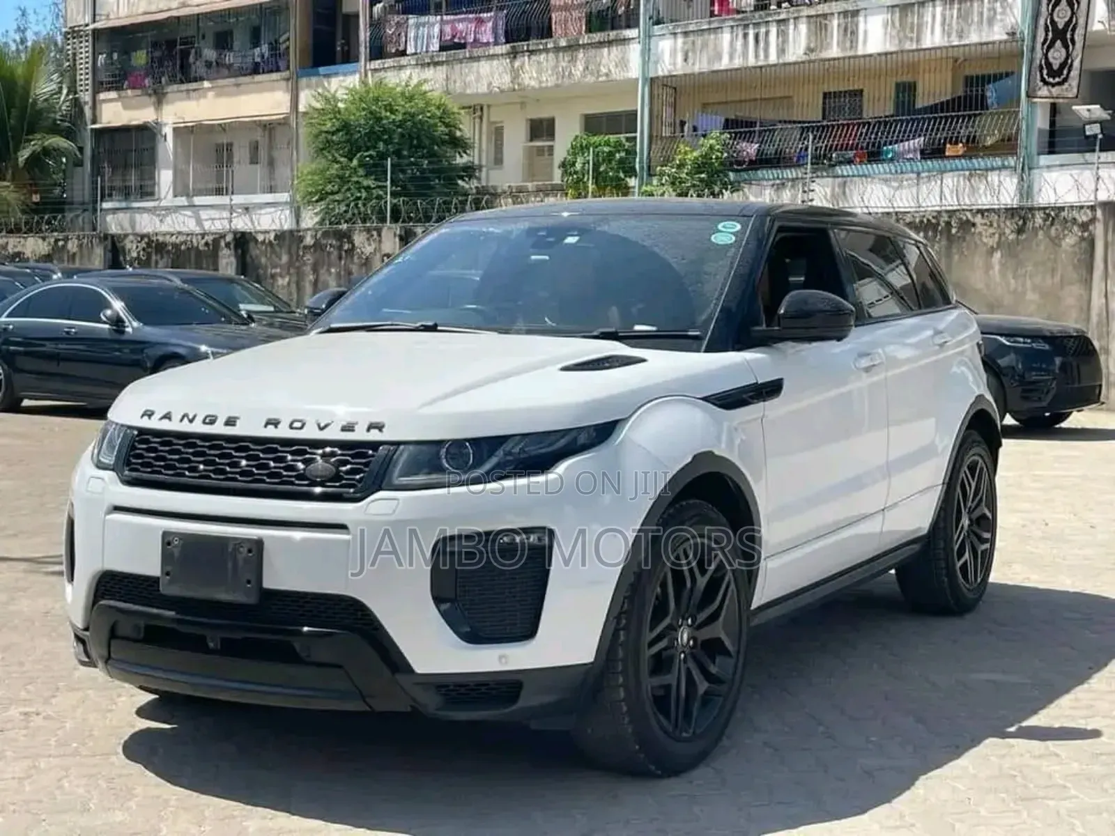 Land Rover Range Rover Evoque HSE 4x4 5-Door 2018 White
