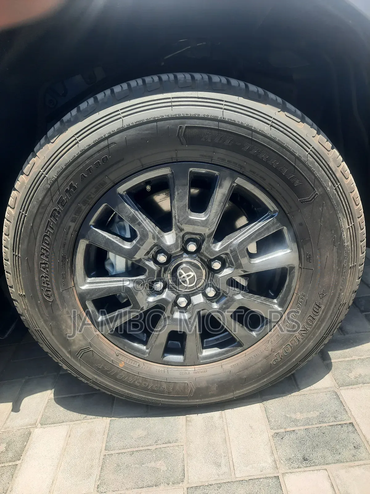 Toyota Land Cruiser Prado 2024 White