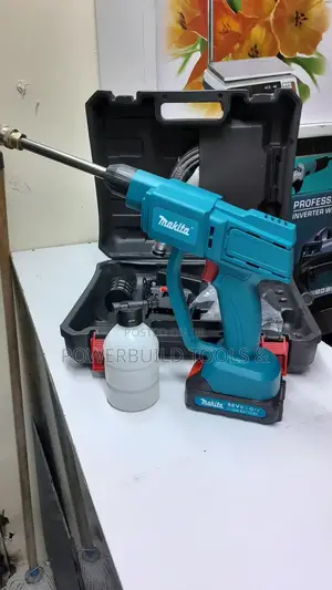 Makita Cordless Pressure Washer