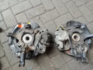 Auris/Vanguard Front Wheel Hub