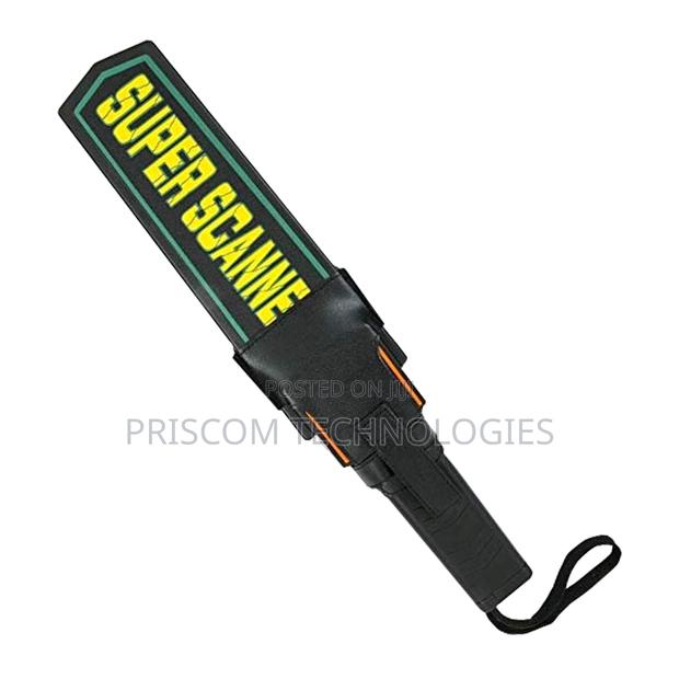 High Sensitivity Hand Held Metal Detector With Led Lights - thumbnail 2