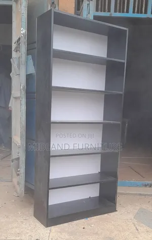 Bookshelf / Display Shelf