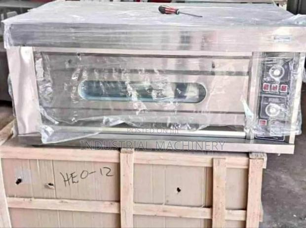 Oven 1 Deck 2 Trays Industrial > Commercial. - main view