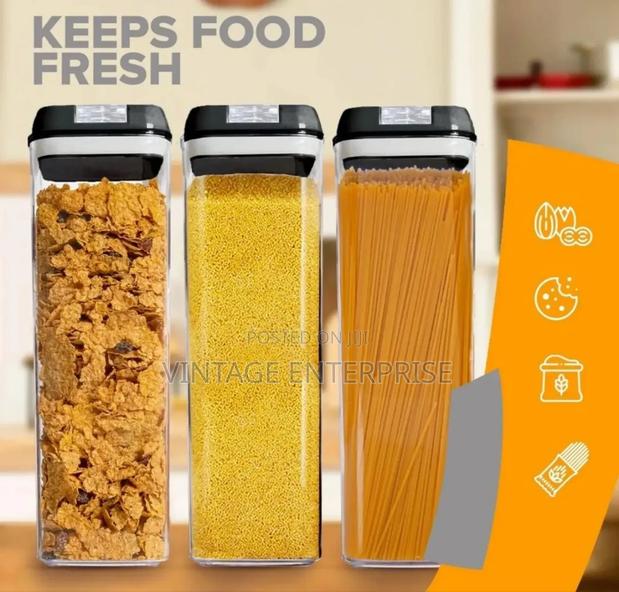 Acrylic Food Container - main view