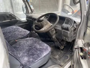 Isuzu Canter Pick Up