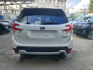 Subaru Forester 2.5i AWD 2018 White