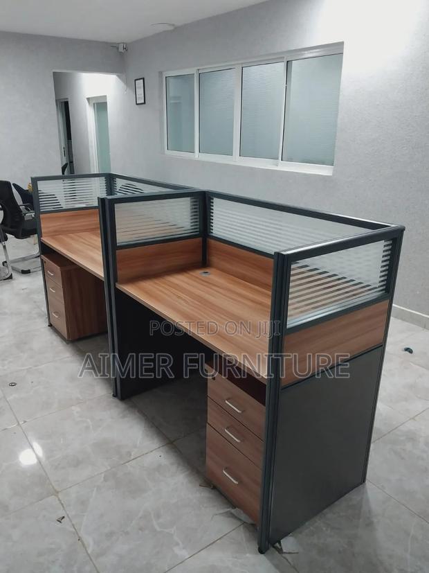 Work Stead Working Station - main view