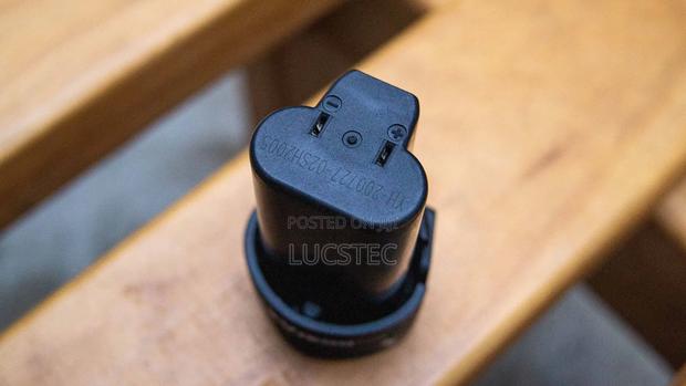 TBLI12152 Lithium-Ion Battery Pack - thumbnail 3