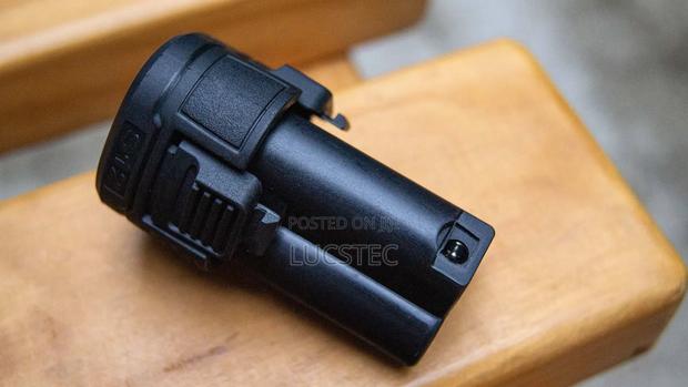 TBLI12152 Lithium-Ion Battery Pack - thumbnail 4