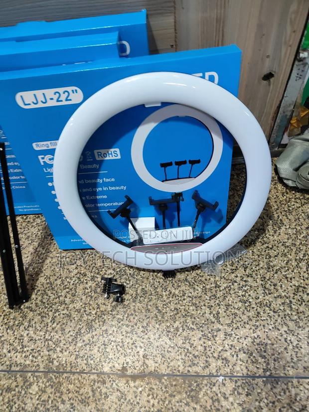 22 Inch Professional Led Ring Light With Remote and Tripod - main view