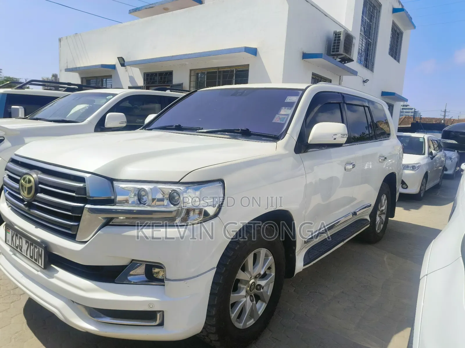Toyota Land Cruiser Prado 2013 White
