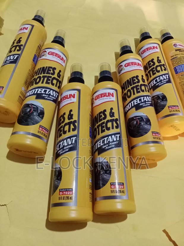 Effective Dashboard Shiner Cleaner