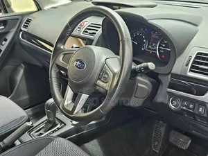 Subaru Forester 2.0XT Premium AWD 2017 Gray