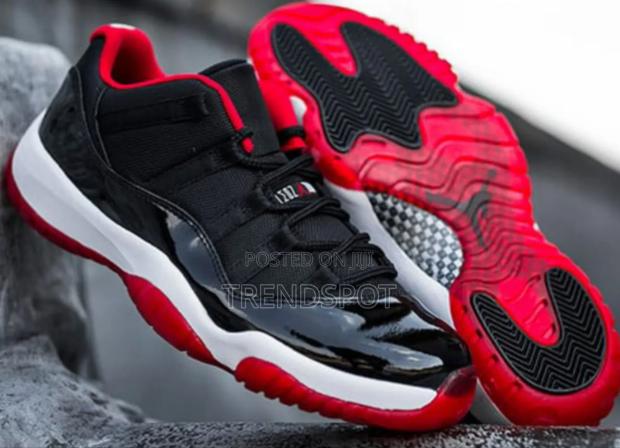 Air Jordan 11 'Bred ' Low Sizes 38_45 - thumbnail 2