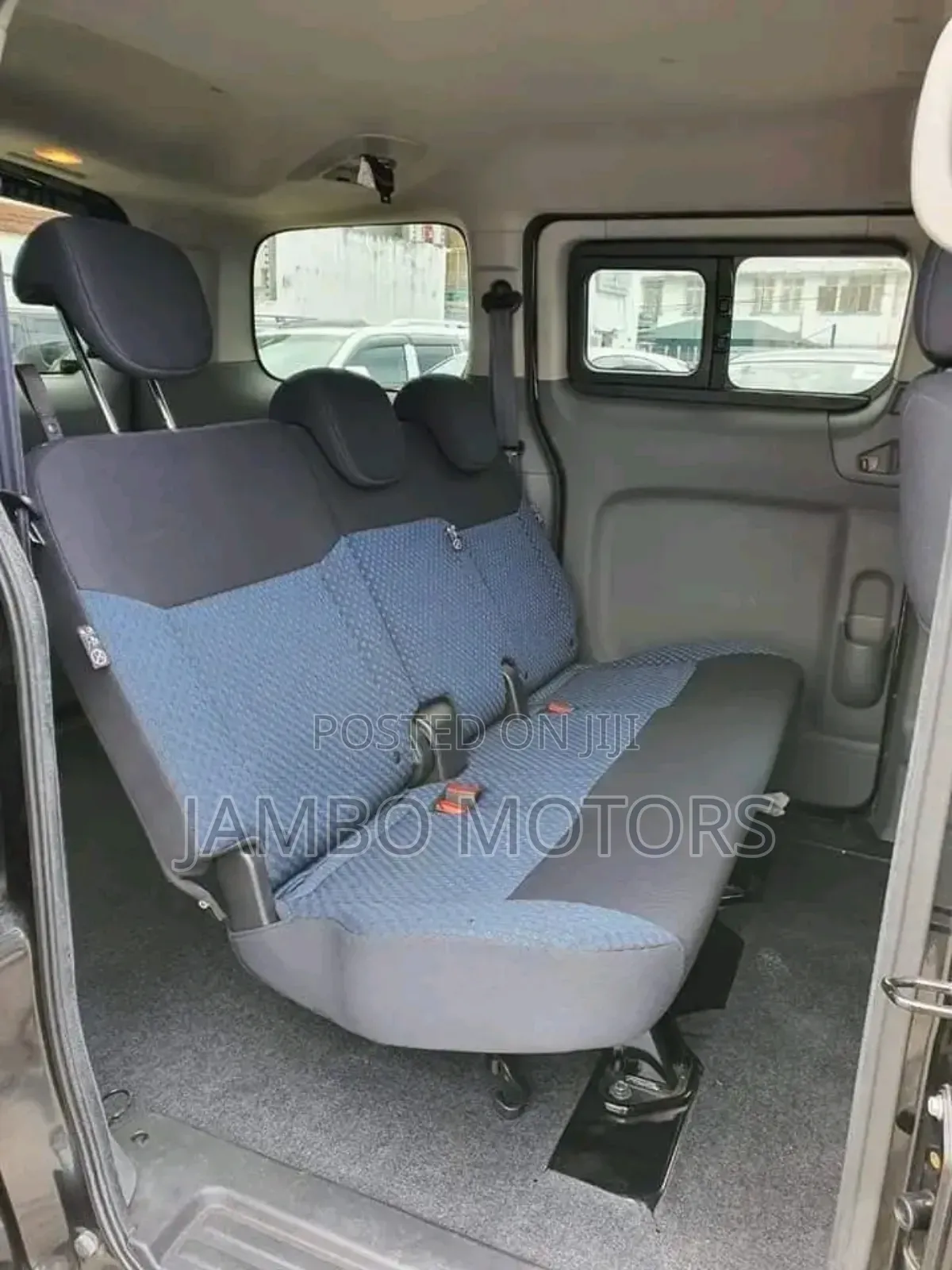 Nissan NV200 SV 2018 Black