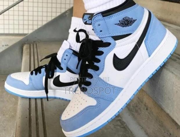 Air Jordan 1 High University Blue Sizes 36_45 - thumbnail 3