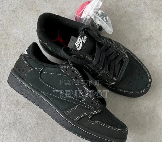 Travis Scott X Air Jordan 1 Low "Black Phantom" - thumbnail 2