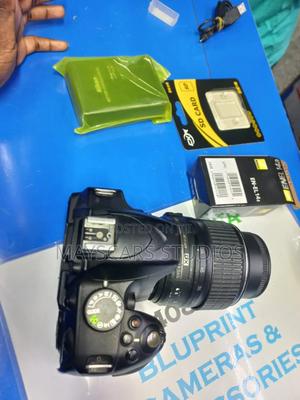 Nikon D3200 - thumbnail 2