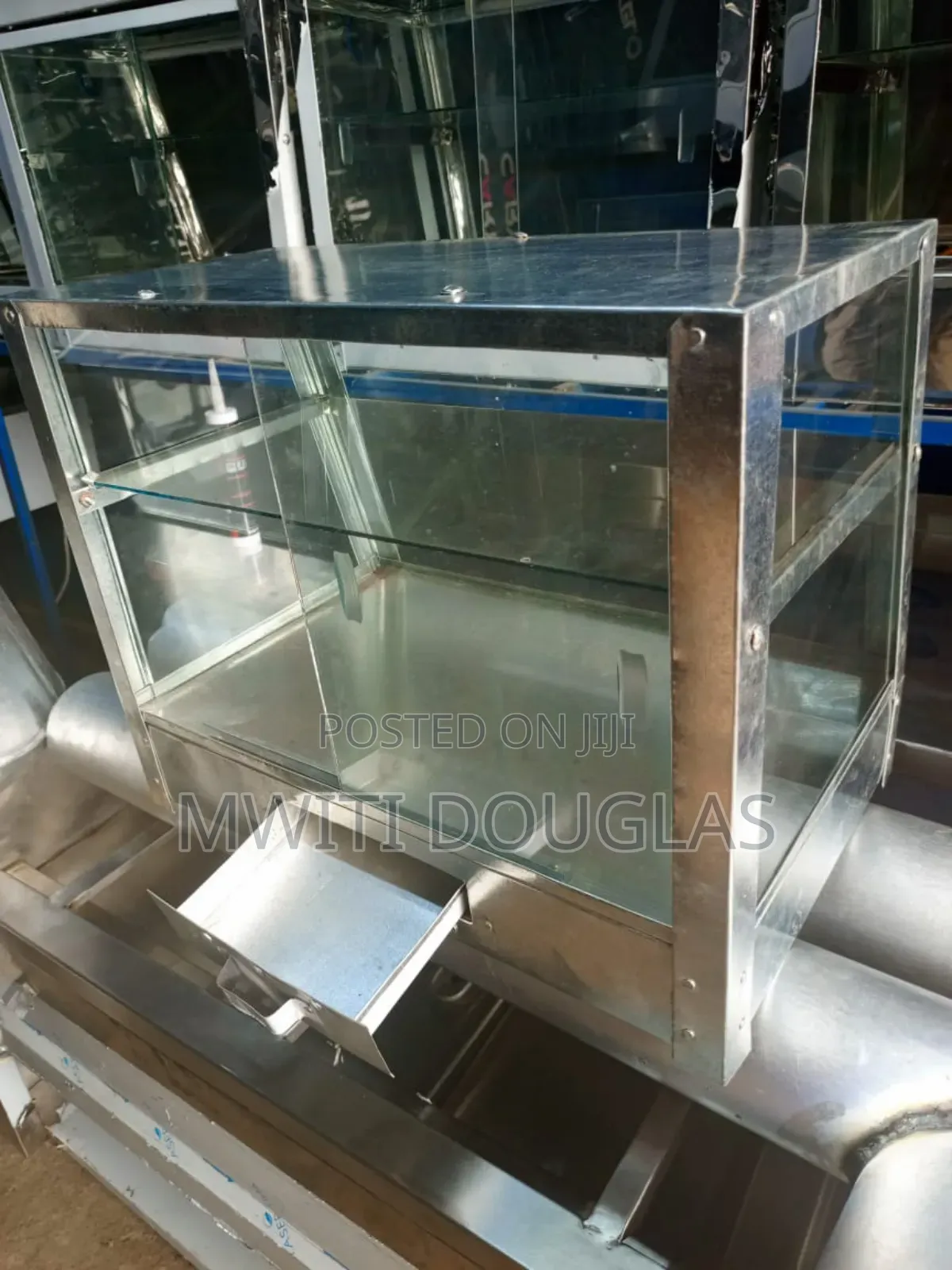 Economy Friendly Charcoal Food Warmer Display