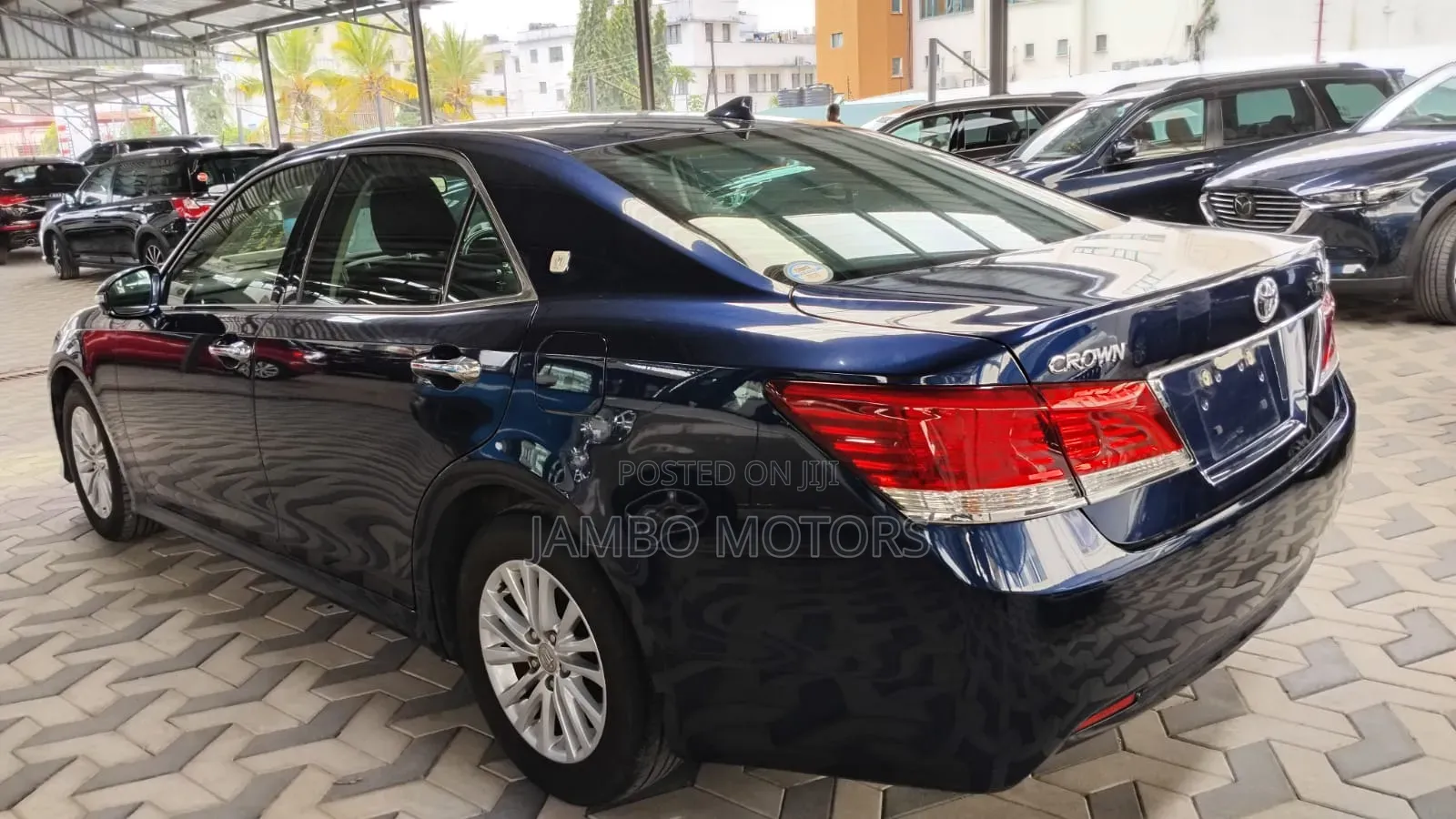 Toyota Crown 2017 Blue