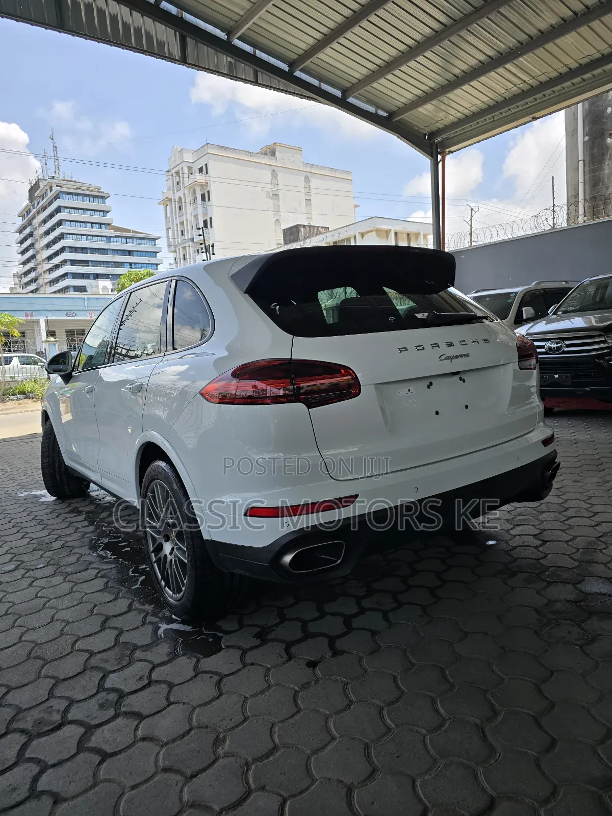 Porsche Cayenne Platinum Edition AWD 2018 White