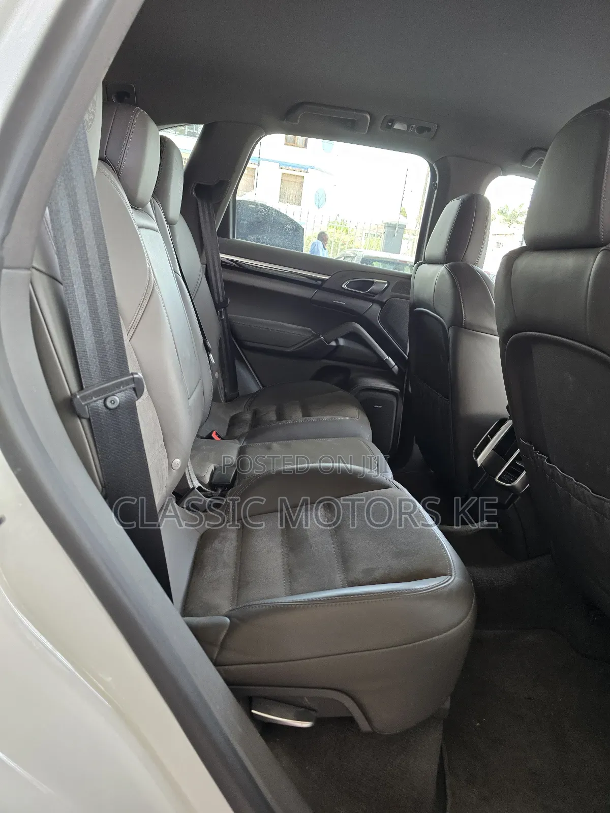 Porsche Cayenne Platinum Edition AWD 2018 White