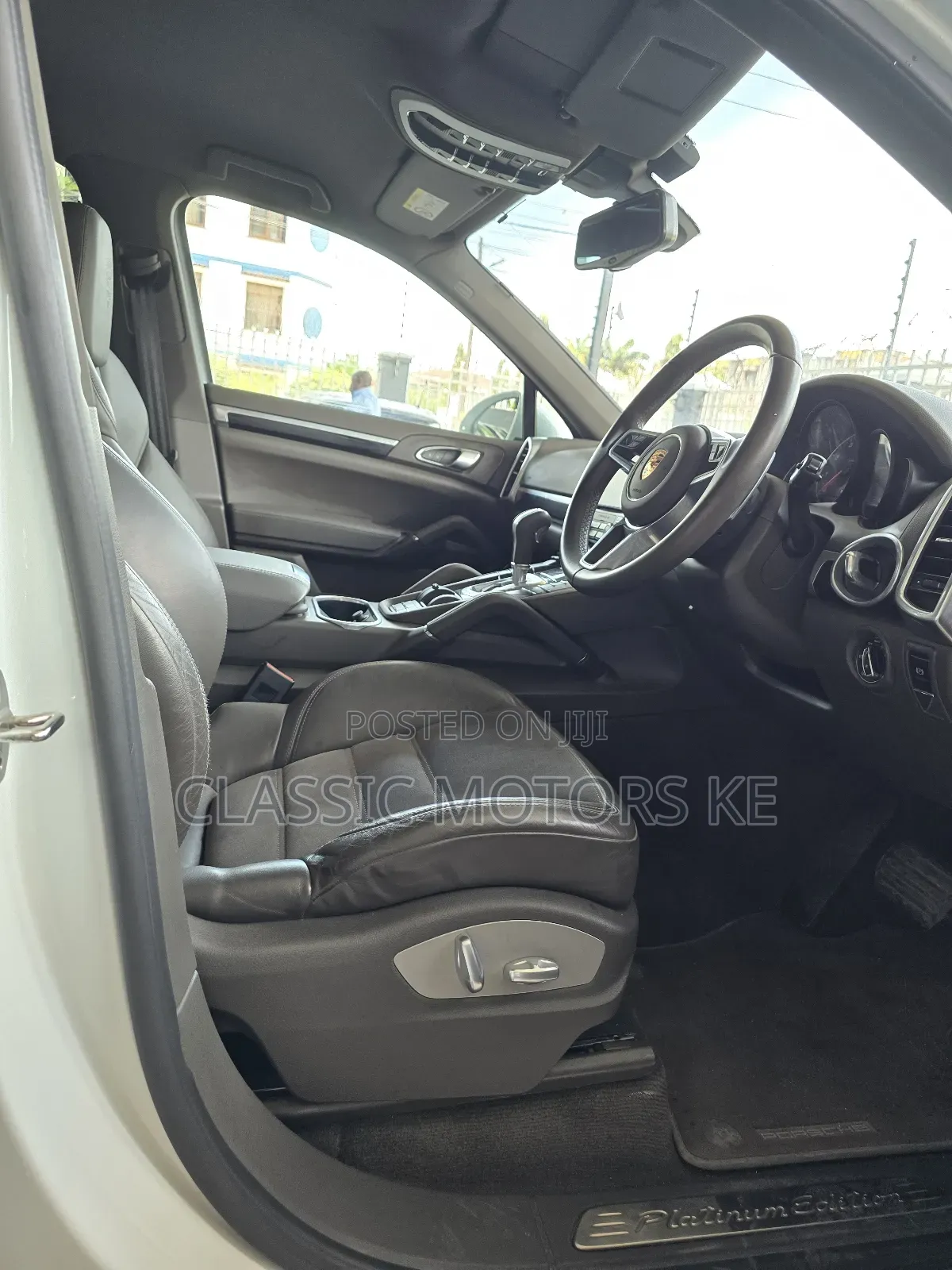 Porsche Cayenne Platinum Edition AWD 2018 White