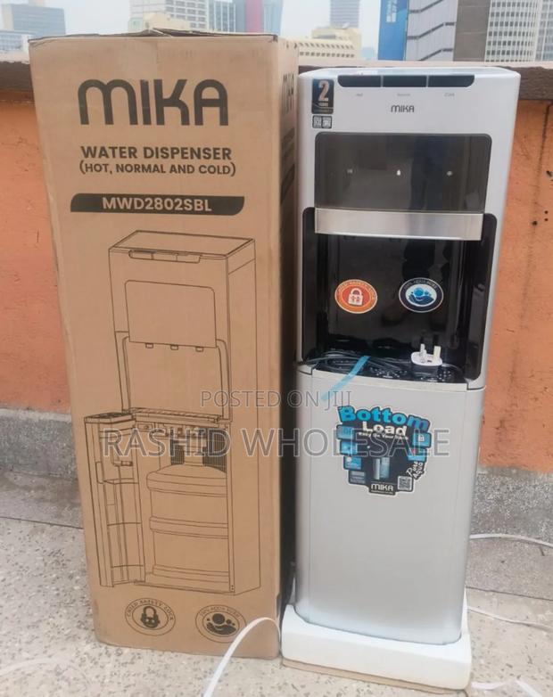 Mika Bottom Load Dispenser With Compressor