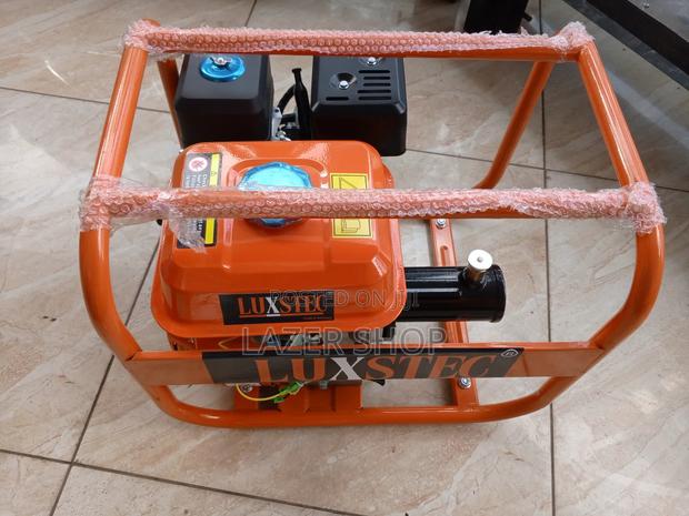 Luxstec Vibrator and Poker - main view