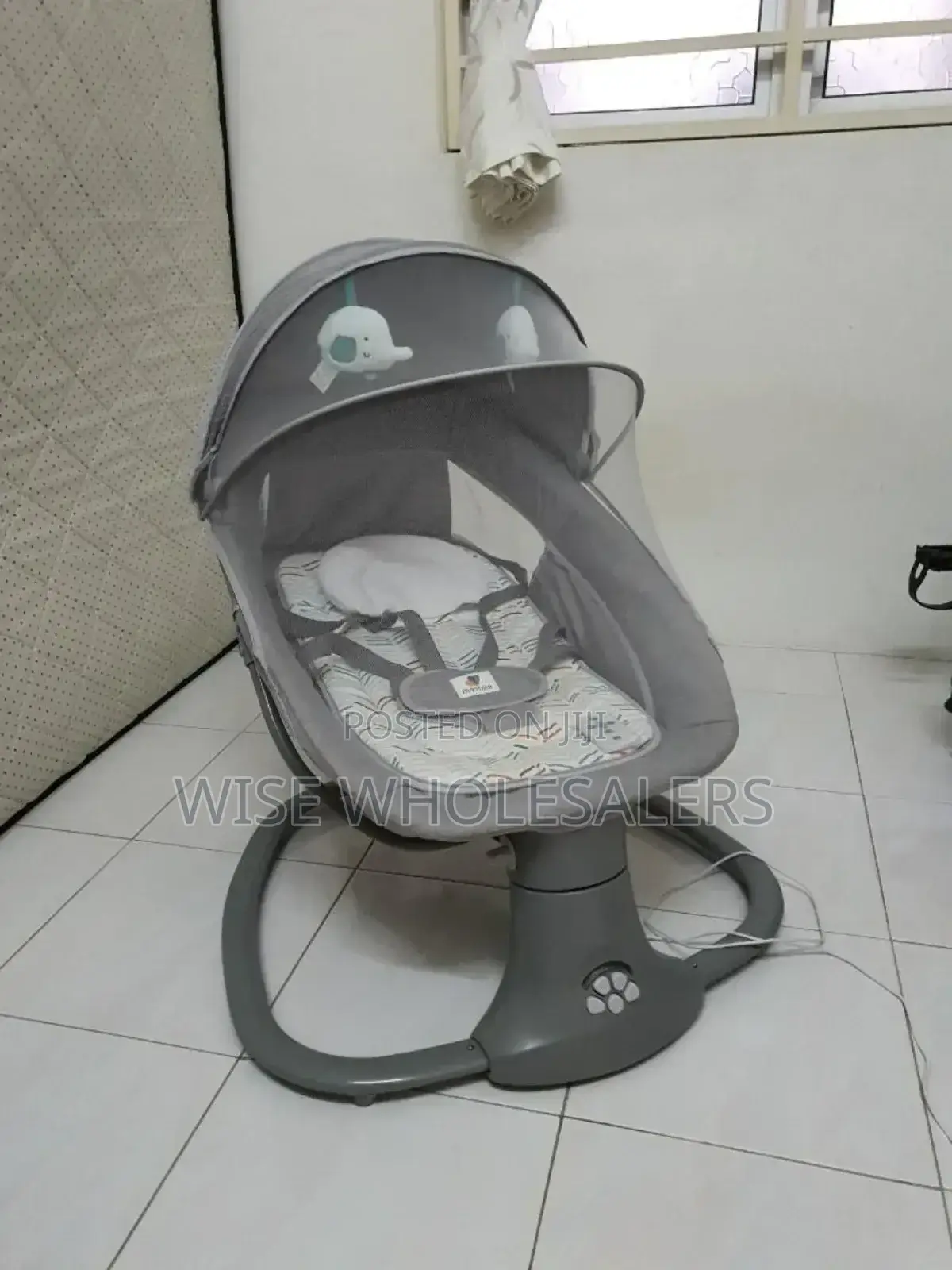 Mastela NEW 3 in 1 Deluxe Remote Control Bassinet Electric^^