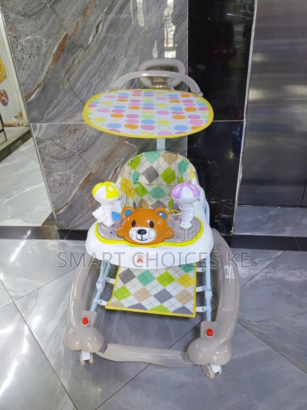 2in 1 Baby Walker 
Easy to Change From Walker to Rocker - thumbnail 3