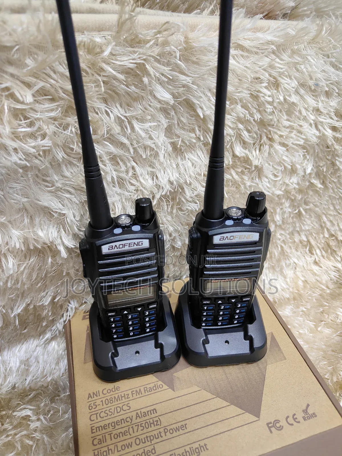 Uv 82 Walkie Talkie 2 Pack Radio Call.