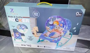 Cozy Baby Rocker With Soothing Vibration – Excellent Conditi