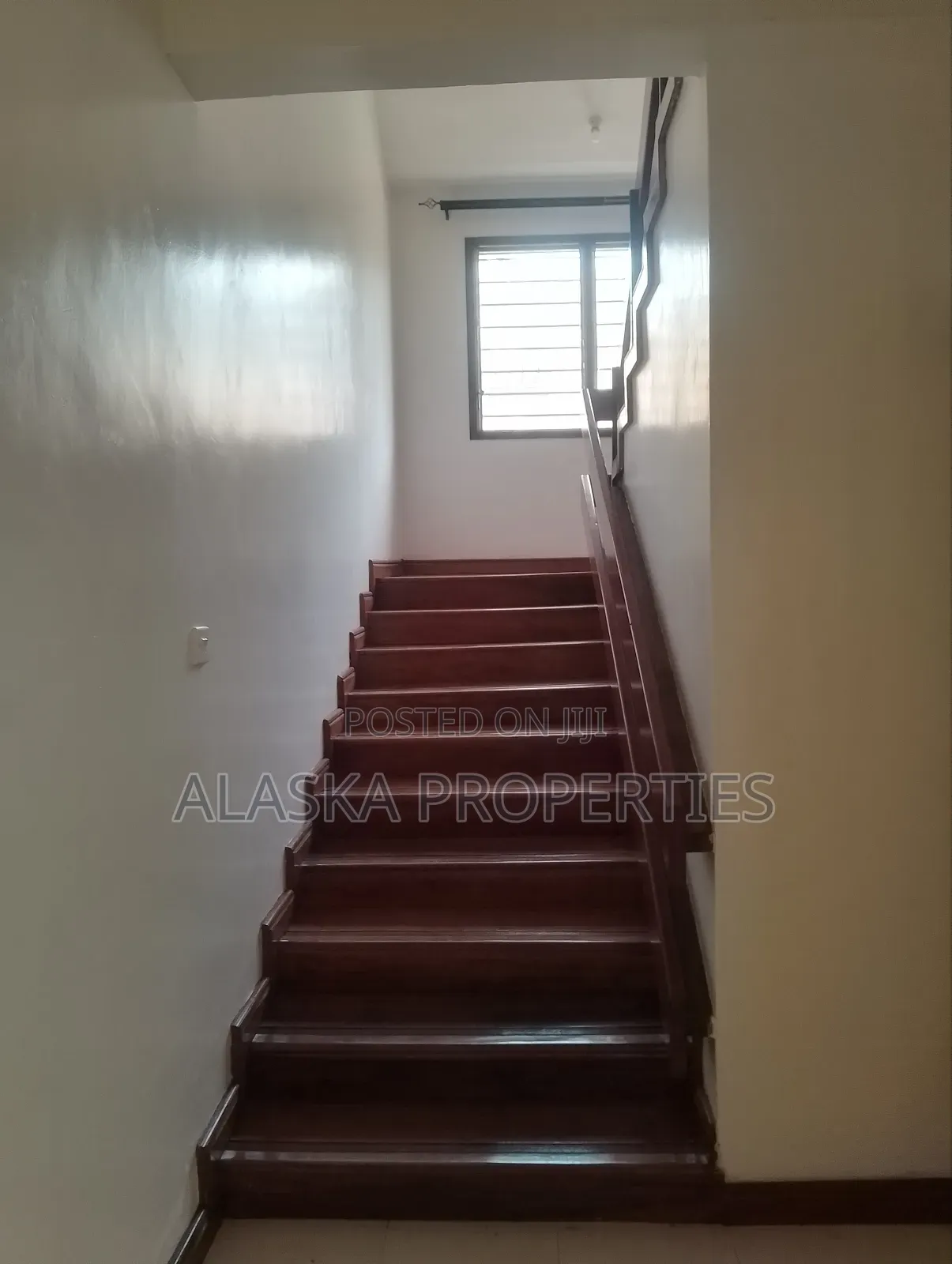 4bdrm Villa in Nyali Estate for rent