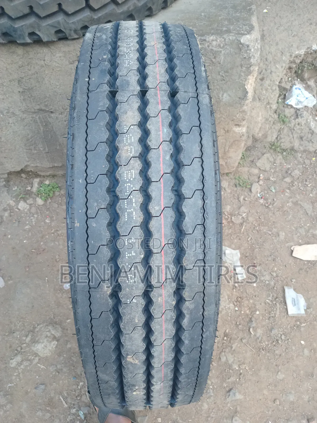 Doublestar Tires Sizes 9.5R17.5 16pr Tubeless.