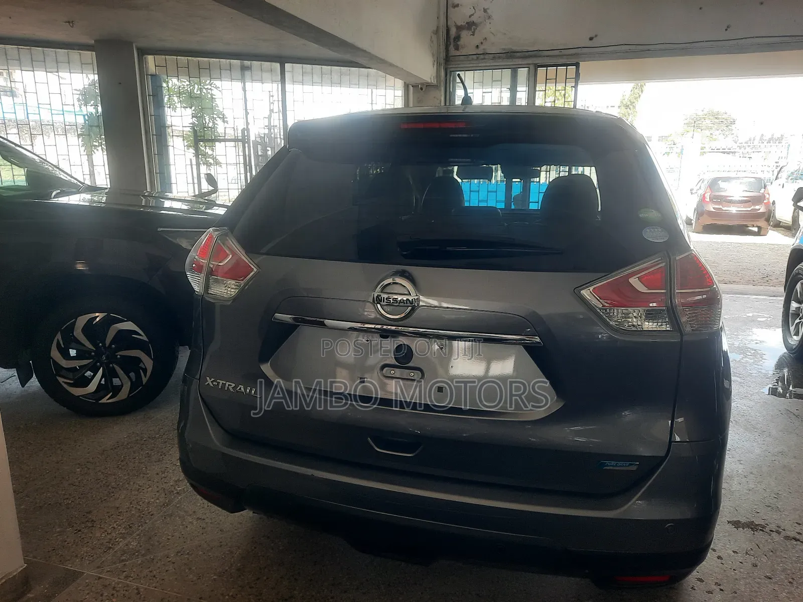 Nissan X-Trail 2.0 Petrol FWD 2016 Gray