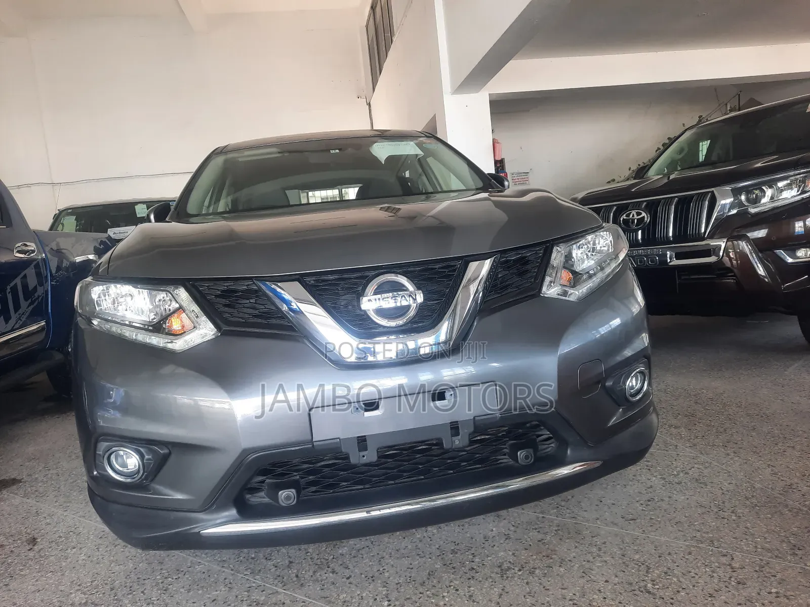 Nissan X-Trail 2.0 Petrol FWD 2016 Gray