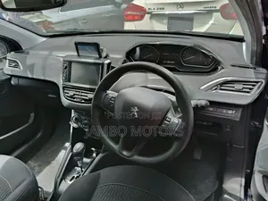 Peugeot 208 2018 Purple