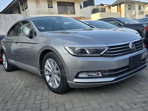 Volkswagen Passat 2017 Silver