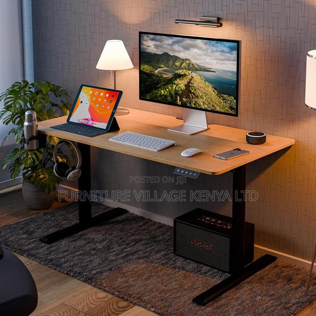 160 Cm Multi-Purpose Electric Height Adjustable Office Desk