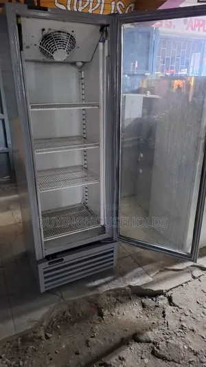 Ramtons 300l Showcase Display Fridge